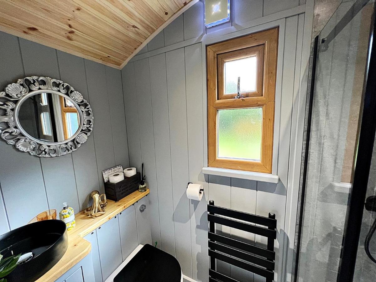 Luxury Shepherd Hut In The Peak District Bakewell Zewnętrze zdjęcie