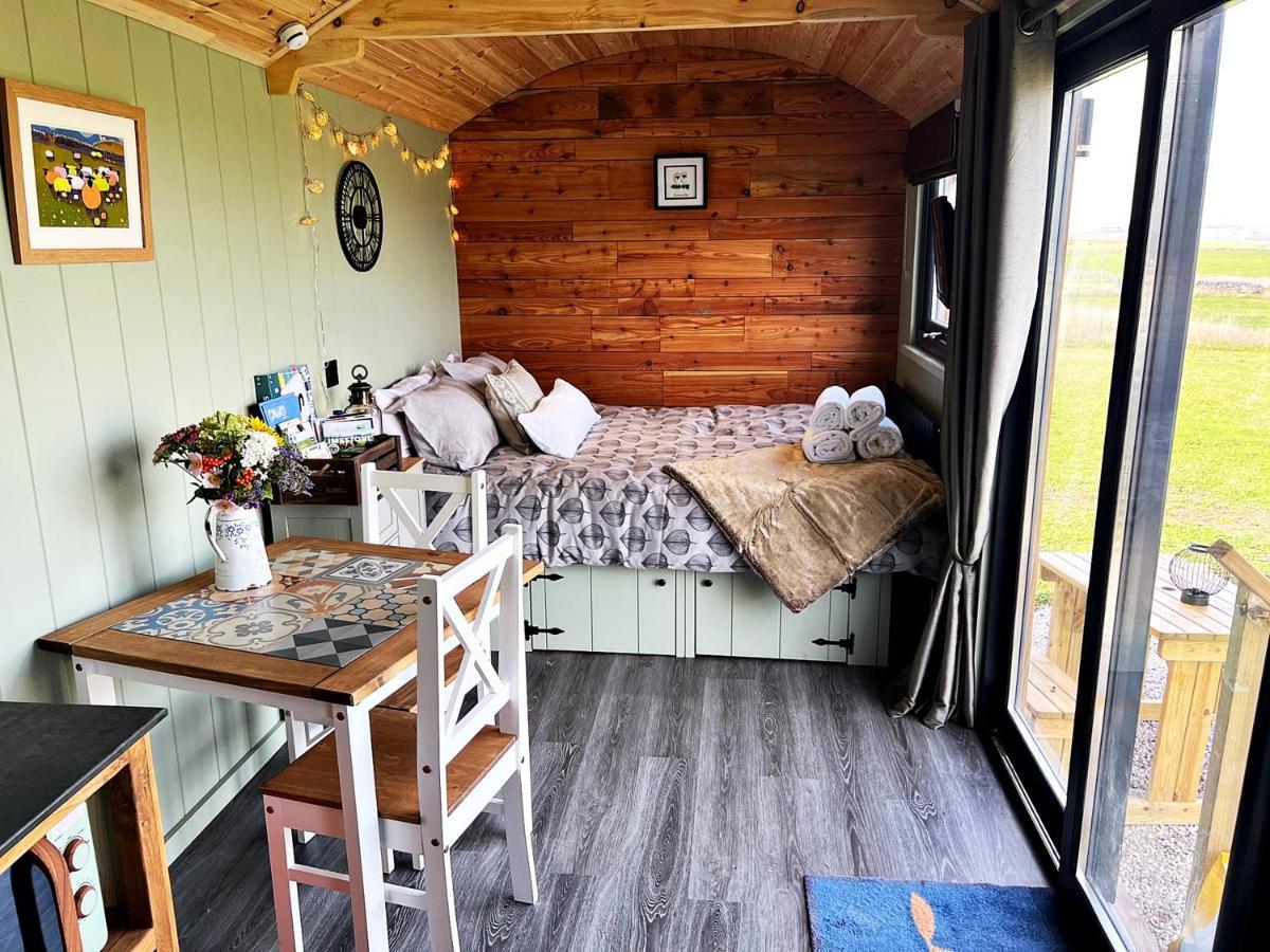 Luxury Shepherd Hut In The Peak District Bakewell Zewnętrze zdjęcie